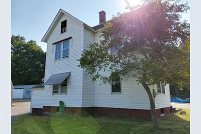 96 East St, Ware, MA 01082 - Photo 3