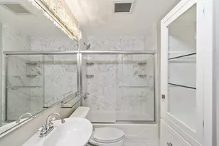10 Charlesgate E, Boston, MA 02215 - Photo 7