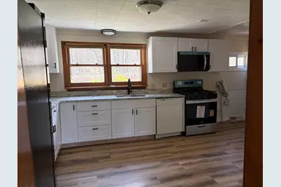 10 Worcester Rd, Townsend, MA 01469 - Photo 3