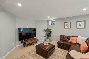 189 Mt Vernon St, Newton, MA 02465 - Photo 25