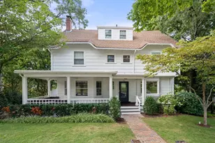 189 Mt Vernon St, Newton, MA 02465 - Photo 1