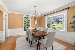 189 Mt Vernon St, Newton, MA 02465 - Photo 9