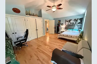 2 Lakeshore Dr, Holland, MA 01521 - Photo 37