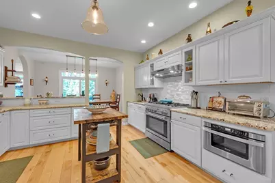2 Lakeshore Dr, Holland, MA 01521 - Photo 13
