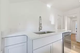8 Mt Pleasant St, Webster, MA 01570 - Photo 11