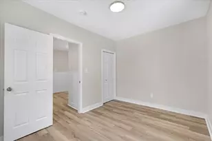 72 Woodlawn St, Taunton, MA 02720 - Photo 9