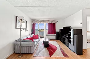 100 Cove Way, Quincy, MA 02169 - Photo 5