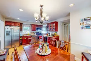 8 North St, Newton, MA 02459 - Photo 5
