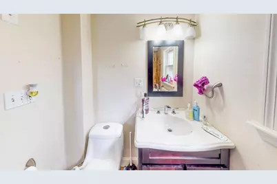 8 North St #2nd Flr, Newton, MA 02459 - Photo 19
