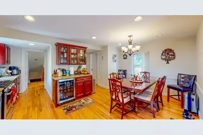 8 North St #2nd Flr, Newton, MA 02459 - Photo 7