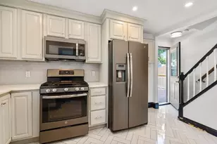 146-148 Warren Ave, Milton, MA 02186 - Photo 9