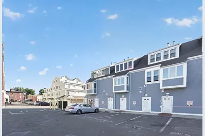 64 Wharf Street #J2, Salem, MA 01970 - Photo 29