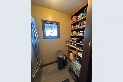 215 Winthrop St, Taunton, MA 02780 - Photo 7