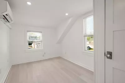 42 Riverside Ave, Swansea, MA 02777 - Photo 11