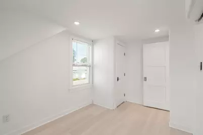 42 Riverside Ave, Swansea, MA 02777 - Photo 13