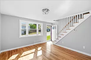 13-15 Bursley Rd, Weymouth, MA 02191 - Photo 3