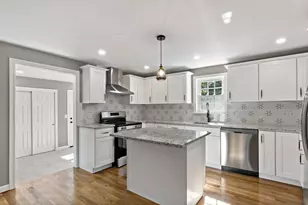 25 Thomas Blanchard Dr, Plympton, MA 02367 - Photo 13