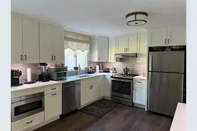 8 Mansion Woods Dr #D, Agawam, MA 01001 - Photo 7