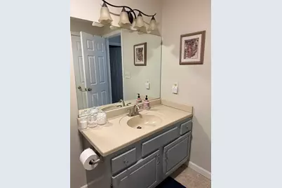 8 Mansion Woods Dr #D, Agawam, MA 01001 - Photo 19