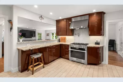 19 Druid Hill Rd, Newton, MA 02461 - Photo 9