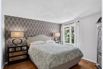 18 Roosevelt Rd, Medford, MA 02155 - Photo 27