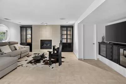 18 Roosevelt Rd, Medford, MA 02155 - Photo 11