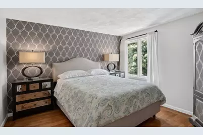 18 Roosevelt Rd, Medford, MA 02155 - Photo 27