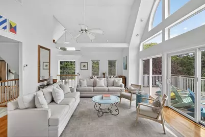 9 Thaxter Ln, Edgartown, MA 02539 - Photo 9