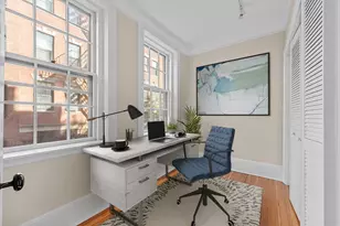 132 Myrtle St, Boston, MA 02114 - Photo 11