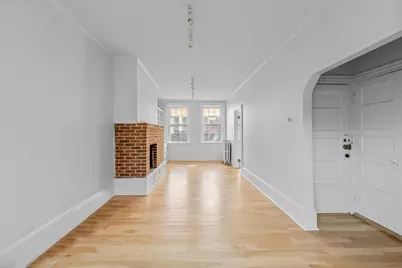132 Myrtle St #2, Boston, MA 02114 - Photo 3