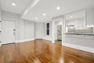 330 Dartmouth, Boston, MA 02116 - Photo 3