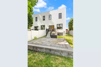 91 Crafts St #91, Newton, MA 02458 - Photo 3