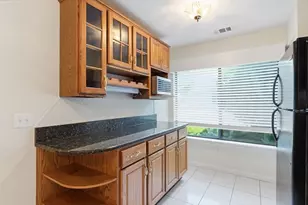 371 Nassau Dr, Springfield, MA 01129 - Photo 7