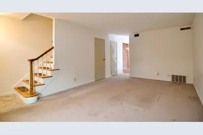 1157 Dickinson St #1157, Springfield, MA 01108 - Photo 5