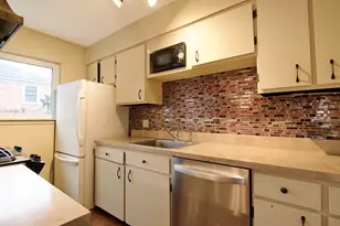 1157 Dickinson St, Springfield, MA 01108 - Photo 13