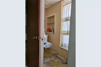 20-22 Porter St, North Adams, MA 01247 - Photo 9