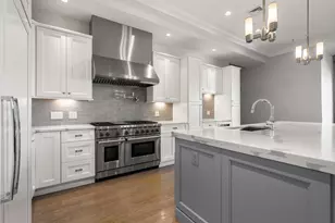 621 E 1st St, Boston, MA 02127 - Photo 5