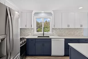 12 Cransbourne Cir, Mashpee, MA 02649 - Photo 7