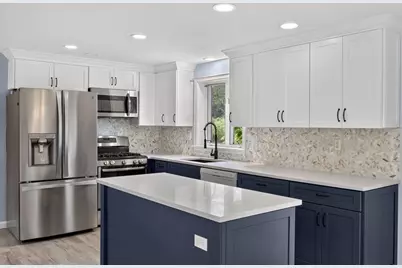 12 Cransbourne Cir, Mashpee, MA 02649 - Photo 5