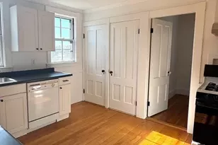 21 Florence St, Andover, MA 01810 - Photo 3
