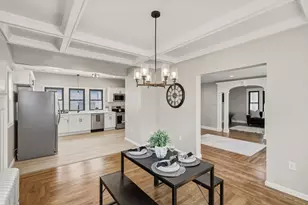 61 W Glen St, Holyoke, MA 01040 - Photo 5