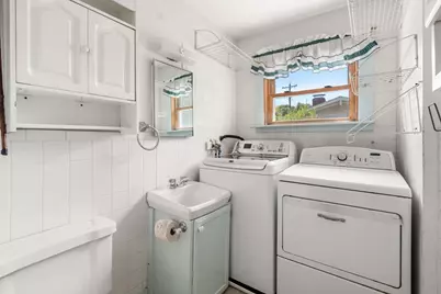 28 Pleasant St, Rockport, MA 01966 - Photo 11