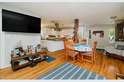 1019 Main Rd, Tiverton, RI 02878 - Photo 7