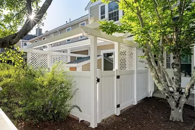290 Allerton Commons Ln #290, Braintree, MA 02184 - Photo 5