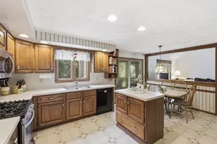 4 Oneida Pl, Hudson, MA 01749 - Photo 11