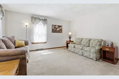 4 Oneida Place, Hudson, MA 01749 - Photo 5