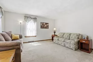 4 Oneida Pl, Hudson, MA 01749 - Photo 5