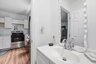 161 New Bridge St, West Springfield, MA 01089 - Photo 7