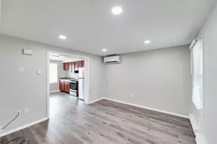 30 Clayton St, Springfield, MA 01107 - Photo 3