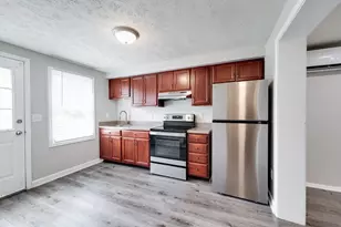 30 Clayton St, Springfield, MA 01107 - Photo 5